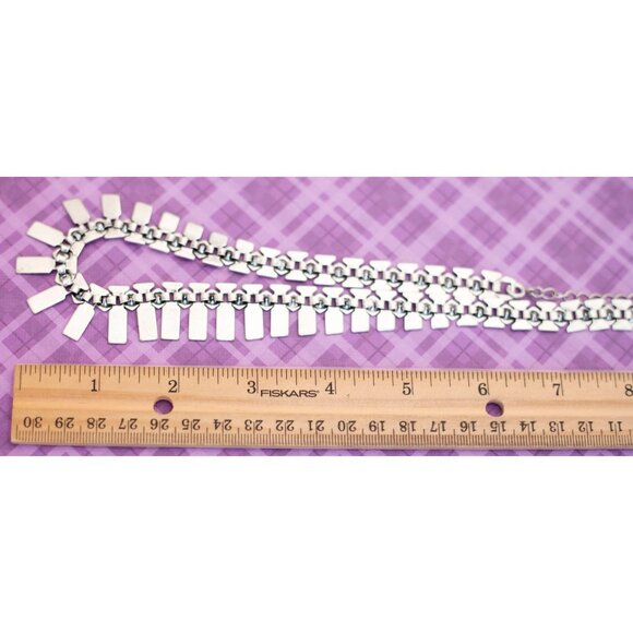 Vintage Stylish Antique Silver Tone Mid Century Necklace 18 inch - V11 - Picture 3 of 3